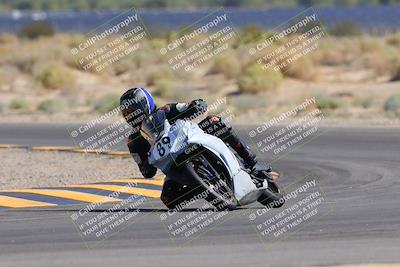 media/Oct-08-2023-CVMA (Sun) [[dbfe88ae3c]]/Race 11 500 Supersport-350 Supersport/